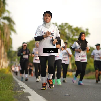 Runner Photo 7687310