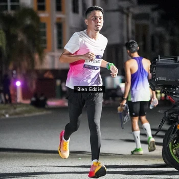 Runner Photo 7687314