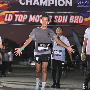 Runner Photo 7687317