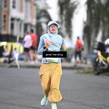 Runner Photo 7687333
