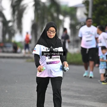 Runner Photo 7687334