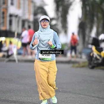 Runner Photo 7687340