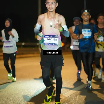 Runner Photo 7687344