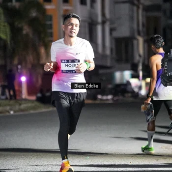 Runner Photo 7687350