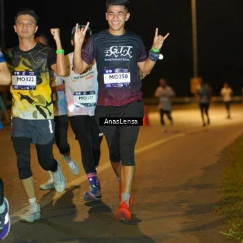 Runner Photo 7687353