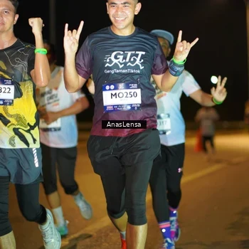 Runner Photo 7687361