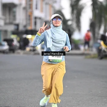 Runner Photo 7687375