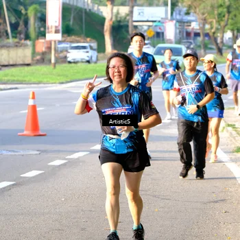 Runner Photo 7687386