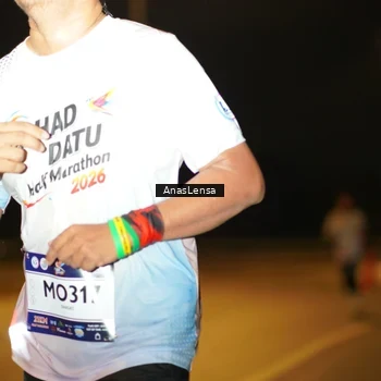 Runner Photo 7687407