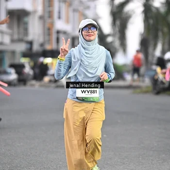 Runner Photo 7687412