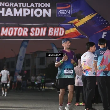 Runner Photo 7687420