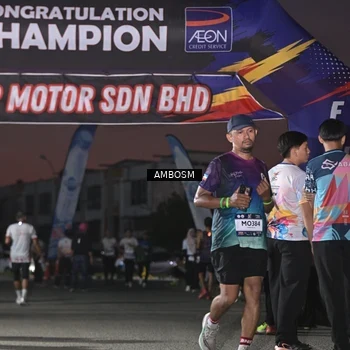 Runner Photo 7687421