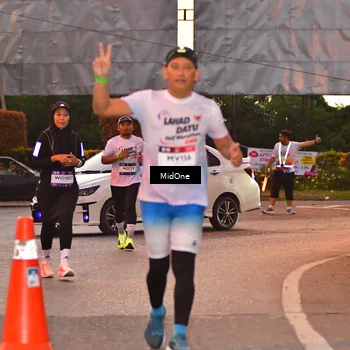 Runner Photo 7687422