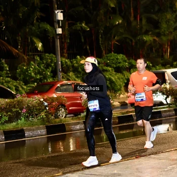 Runner Photo 7687430