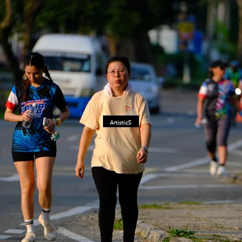 Runner Photo 7687435