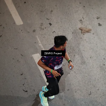 Runner Photo 7687438