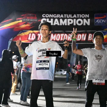 Runner Photo 7687443