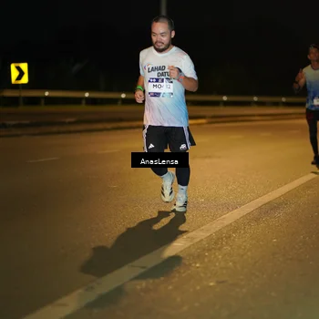 Runner Photo 7687459