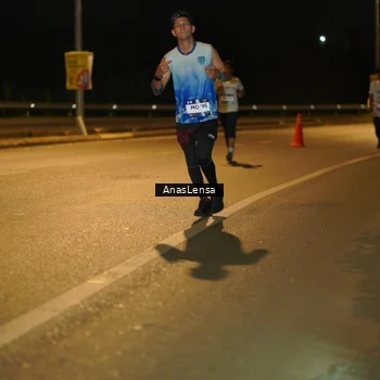 Runner Photo 7687464