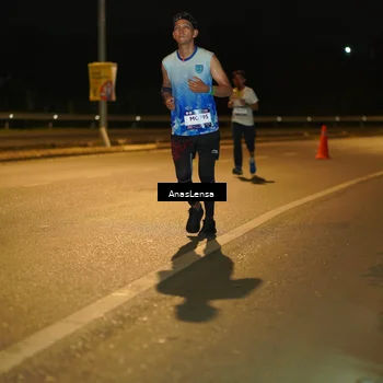Runner Photo 7687469