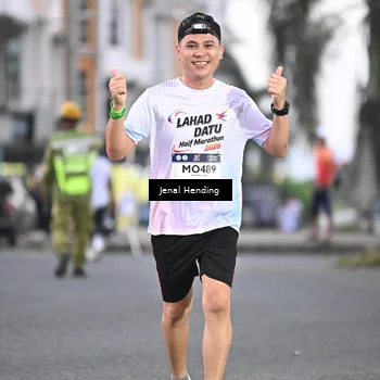 Runner Photo 7687473