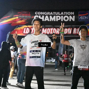 Runner Photo 7687475