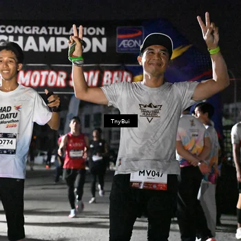 Runner Photo 7687487