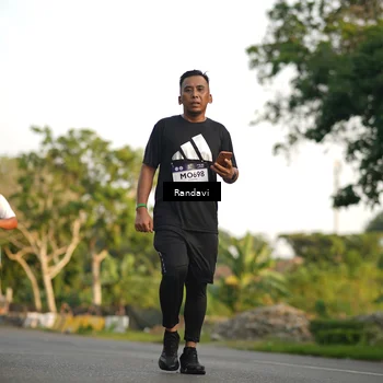 Runner Photo 7687539
