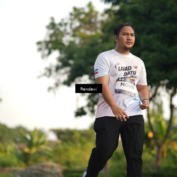 Runner Photo 7687541