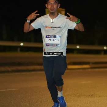Runner Photo 7687545