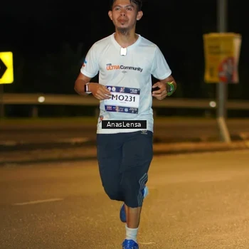 Runner Photo 7687559