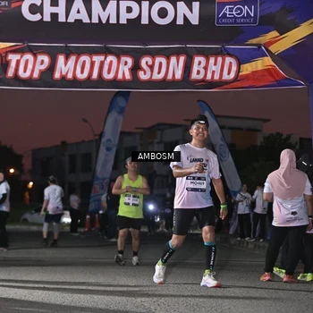 Runner Photo 7687569