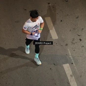 Runner Photo 7687576