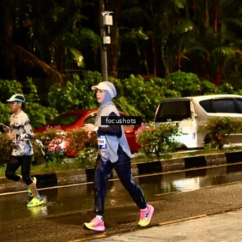 Runner Photo 7687605