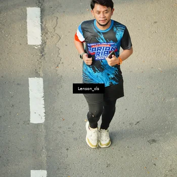 Runner Photo 7687637