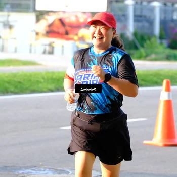 Runner Photo 7687640