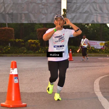 Runner Photo 7687648