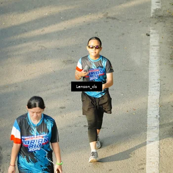 Runner Photo 7687655