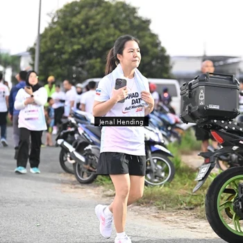 Runner Photo 7687665