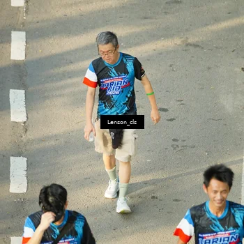 Runner Photo 7687673