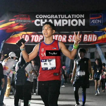 Runner Photo 7687674