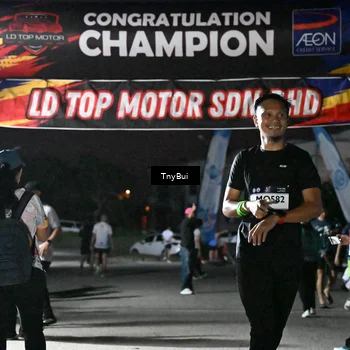 Runner Photo 7687677