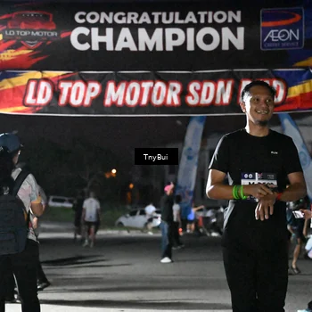 Runner Photo 7687686