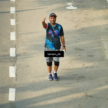 Runner Photo 7687696