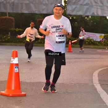 Runner Photo 7687697