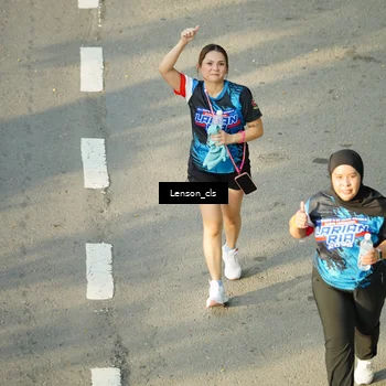 Runner Photo 7687709