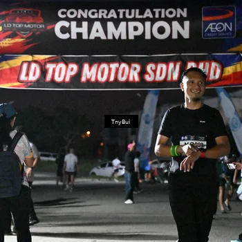 Runner Photo 7687716