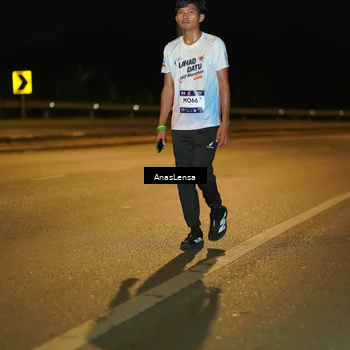 Runner Photo 7687724