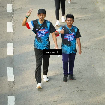 Runner Photo 7687736