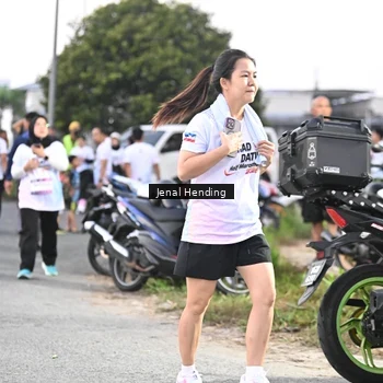 Runner Photo 7687738